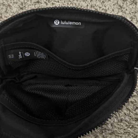 Lululemon x Disney Mickey Mouse Belt Bag Black NWT Everywhere 1L Rare - Picture 2 of 6